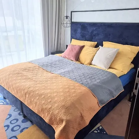 Zlota Perla Czarna Gora * Sienna (Klodzko)