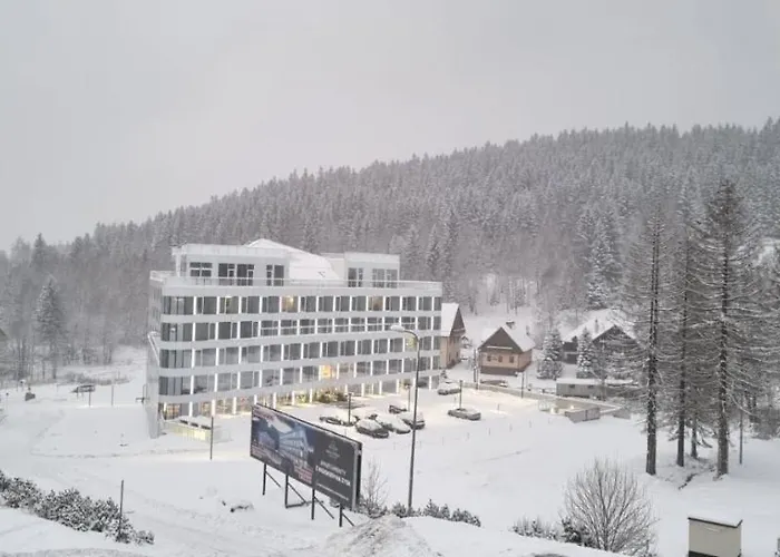 Zlota Perla Czarna Gora Apartmán Sienna (Klodzko)